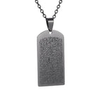 Collier plaque rectangulaire gravée, finition noire