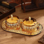 Pots à épices en verre et métal doré — avec plateau et cuillères