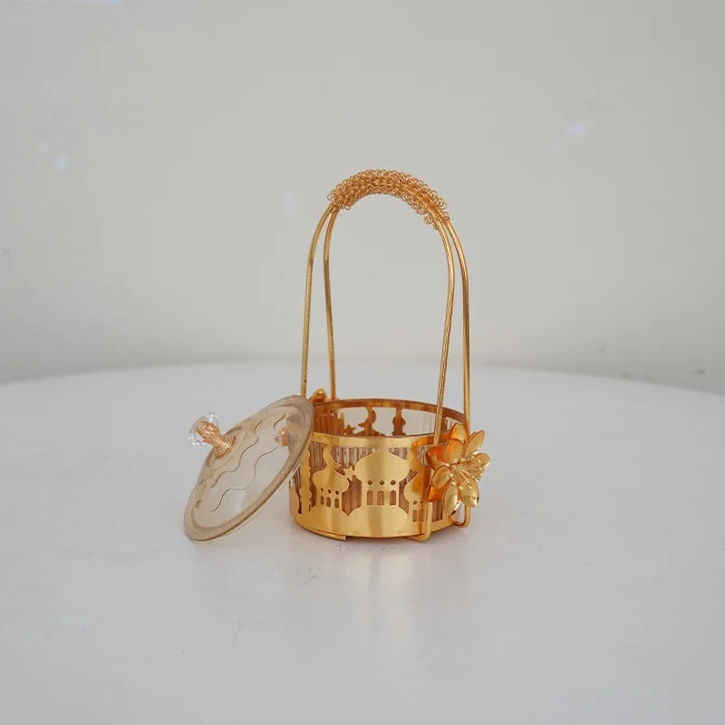 Panier doré à anse et coupelle en verre — 18,5 cm