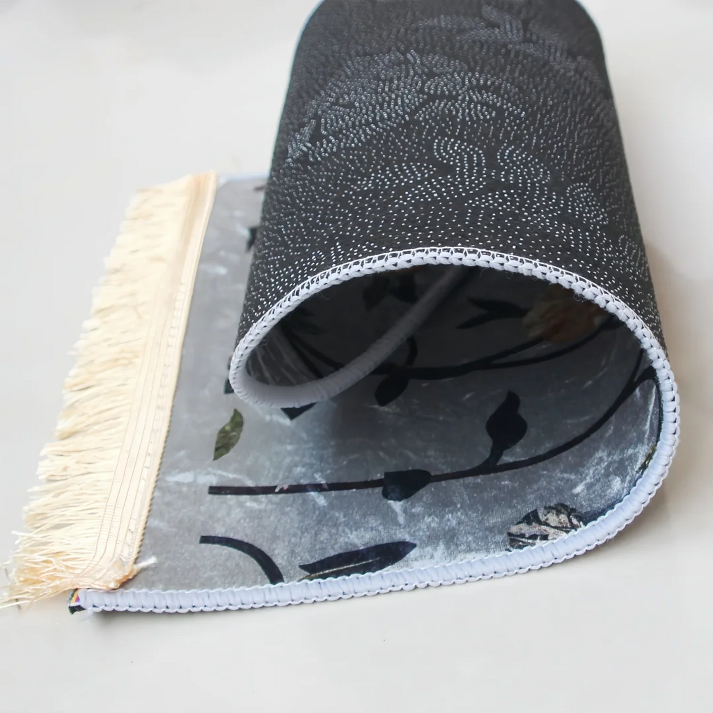 Dessous antidérapant du tapis de prière de voyage