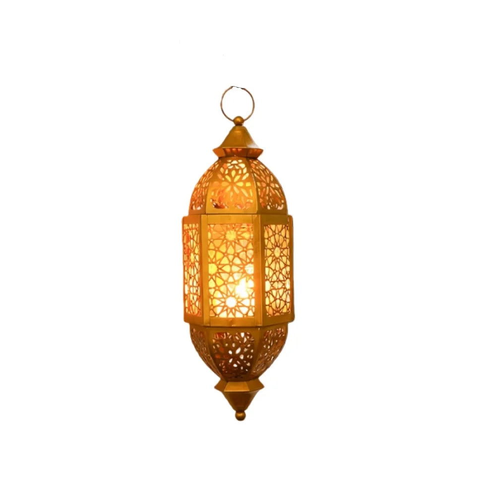Lanterne marocaine en métal doré ajouré et verre ambré