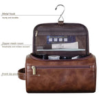 Trousse de toilette en cuir — suspendue