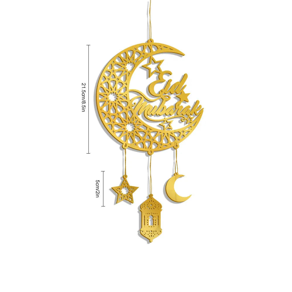 Suspension croissant doré portant la formule Eid Mubarak