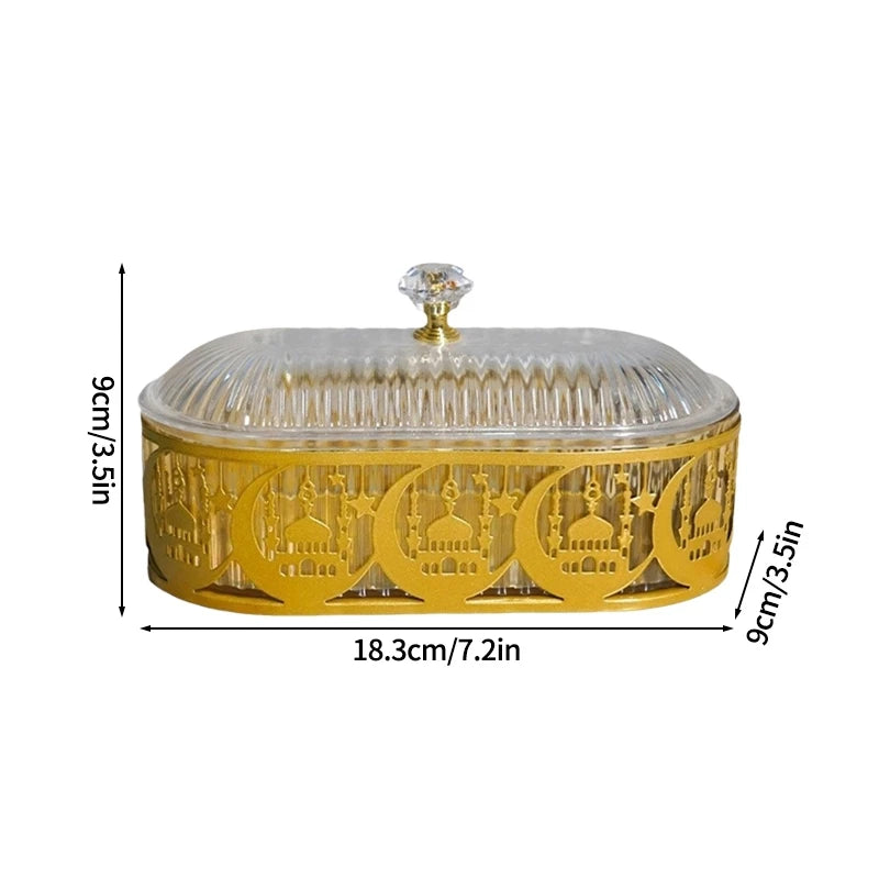 Plateaux et boîtes à friandises en métal doré — quinze modèles