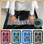 Tapis de prière de voyage déplié, avec sa boussole qibla